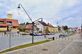 Rekonstrukce a modernizace místních komunikací a centra města Nasavrky, etapa II.  
