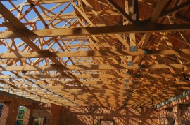 Výcviková budova pro získávání včelích produktů